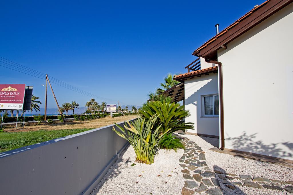 G&E Beach Apartments Polis Dış mekan fotoğraf