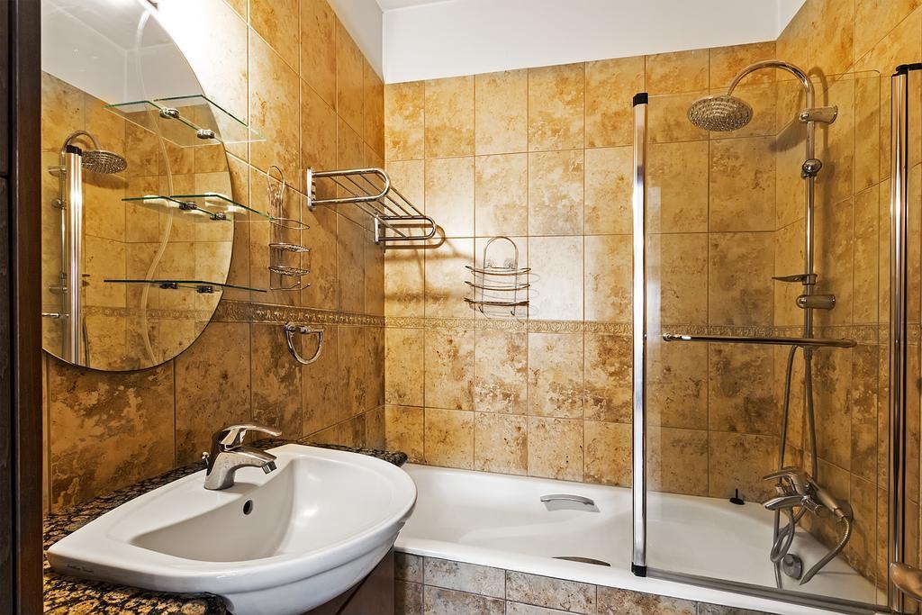 G&E Beach Apartments Polis Dış mekan fotoğraf